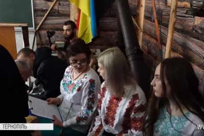 Школярі відвідали музеї та криївки Тернопільщини, щоб відтворити побут УПІвців