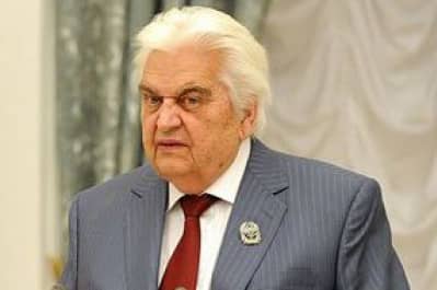 Євген Крилатов