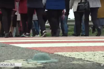Перекрыли дорогу