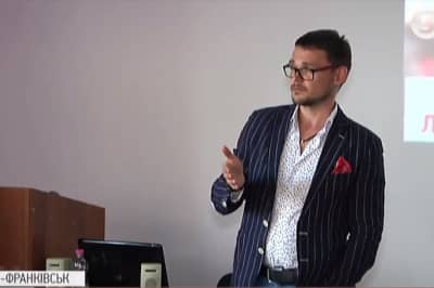 Франківський викладач встановив рекорд України – більш як добу читав лекцію