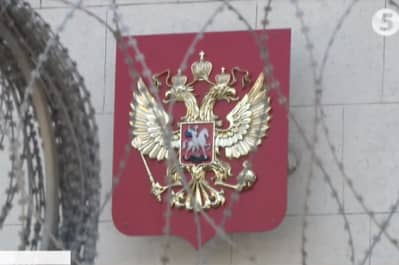 "Де Ервін?"