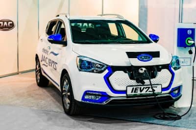 Электрокроссовер JAC