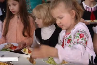 Шведский стол в школе