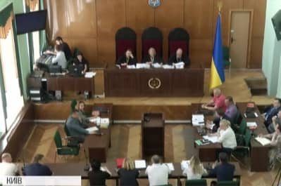 Суд у справі "вертолітних податківців"