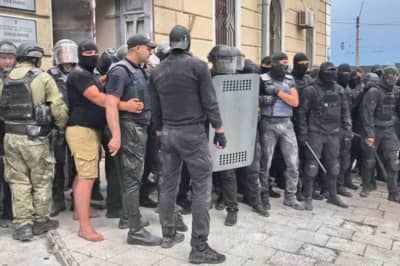 Захват одесского медуниверситета рейдерами