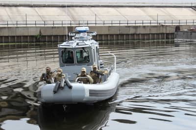 Safe Boat 27