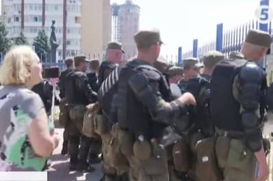Сторонники "Движения новых сил" Саакашвили пытались прорваться в ЦИК