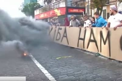 Активісти під СБУ вимагають притягнути до відповідальності Медведчука
