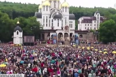 Віряни з усієї України ходою відвідали "Зарваницю" на Тернопільщині