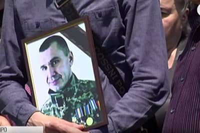 У Дніпрі попрощалися із легендарним "кіборгом" Олександром Колодяжним