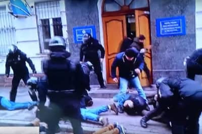 Побиття активістів С14