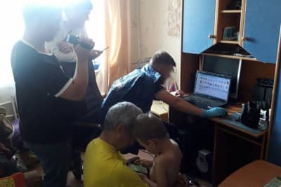 Затримали чоловіка, що знімав порно з дітьми