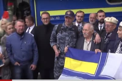 Встречали во Львове военнопленного моряка