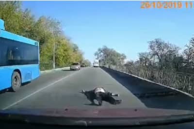 Пацієнт швидкої на дорозі