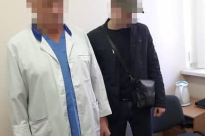 Лікар погорів на хабарі