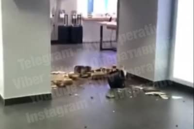 Обвал стелі в ТРЦ "Глобус"