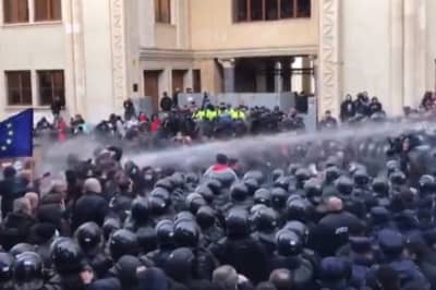 Разгон протеста в Тбилиси