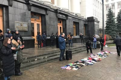 Інвестори "Укрбуду" пікетують ОП
