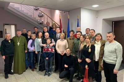 Експолітв'язні вирушили на реабілітацію