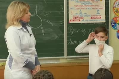 Школьники