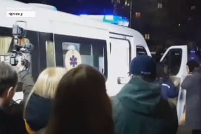 Дружину доправили на обсервацію