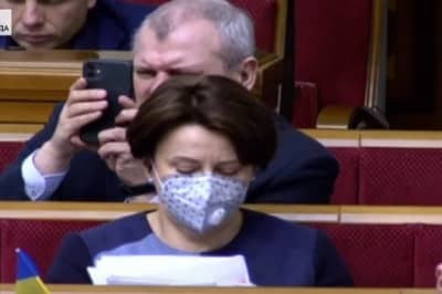 нардепи у масках