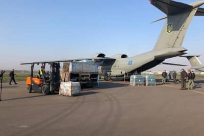 Самолет с помощью Италии