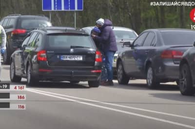 на въездах в Киев установили блокпосты