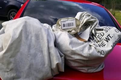 Мішки з грошима