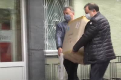 Депутати "ЄС" несуть допомогу в лікарню