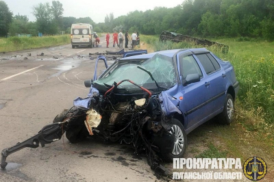 Полицейский въехал в маршрутку