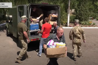 Військові привезли допомогу в лікарню