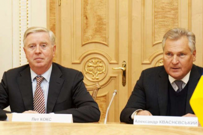 Александр Квасьневский и Пэт Кокс