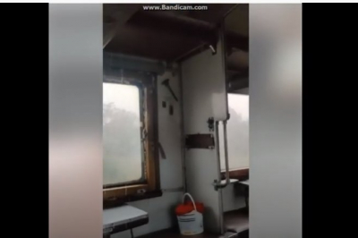 Дырявая крыша в поезде