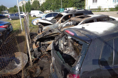 В Харькове горела парковка