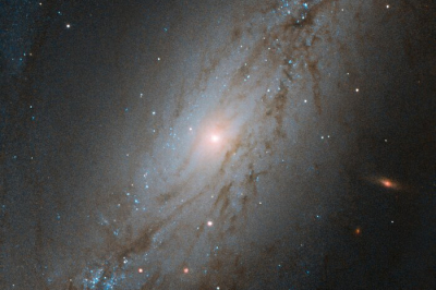 Галактика NGC 7513