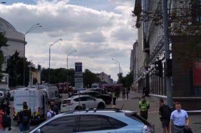 На углу Владимирской и Хмельницкого
