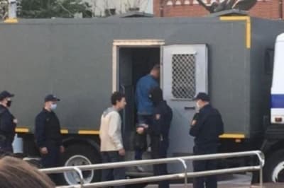 В Минске снова задерживают протестующих