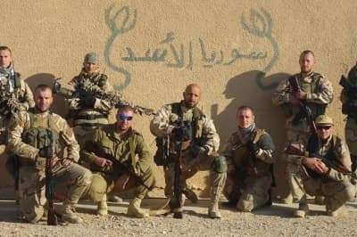Боевики ЧВК "Вагнера" позируют в Сирии