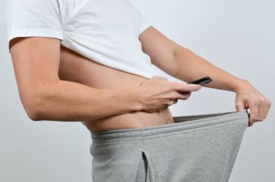 Чоловік робить фото 