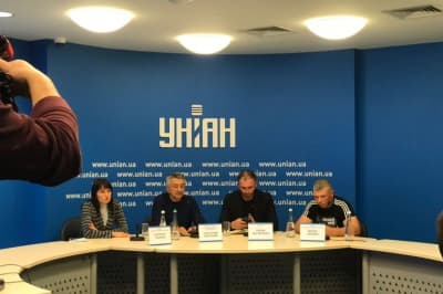 прес-конференція