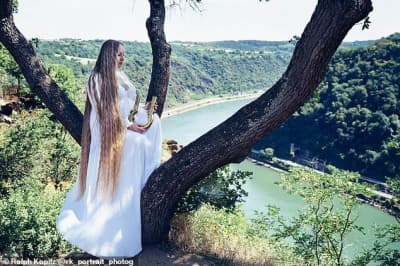 Довге волосся