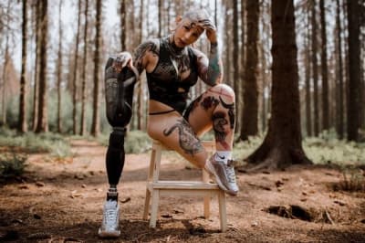 Нога дівчини