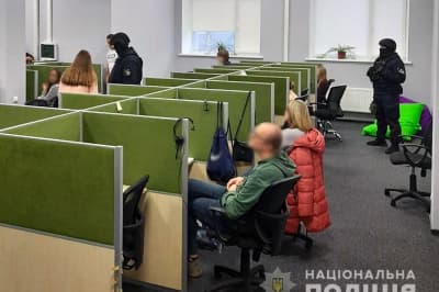 Обыск офиса коллекторов