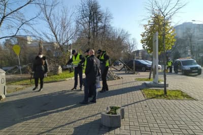 Визит следователей в Музей Революции Достоинства
