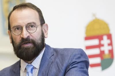 Йожеф Сайер