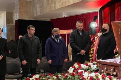 Кличко на похоронах Кернеса