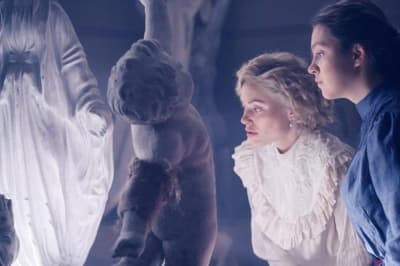 Кадр из фильма "Преданная"