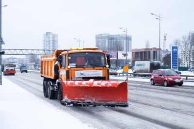 засніжений Київ