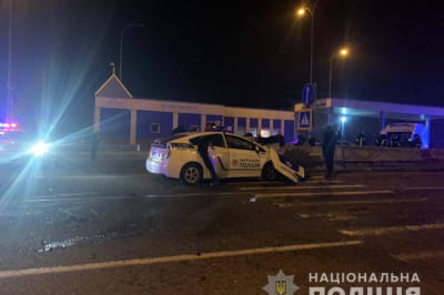 На Одещині зіткнулися патрульне авто та легкових